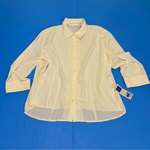 7. NWT! Covington Cream Button-Up Blouse